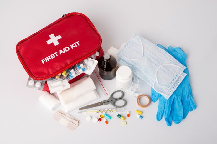 Putting Together a First Aid Kit for International Travel